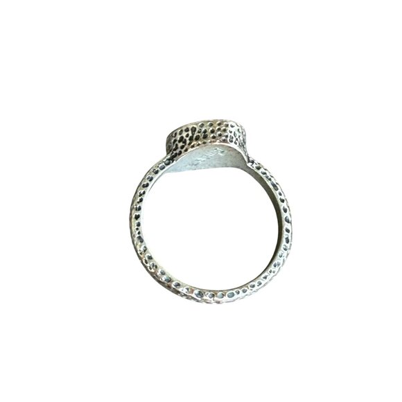 Chicos Silver-Tone Textured Band Ring With Blue Stone Size 8 - Picture 3 of 5